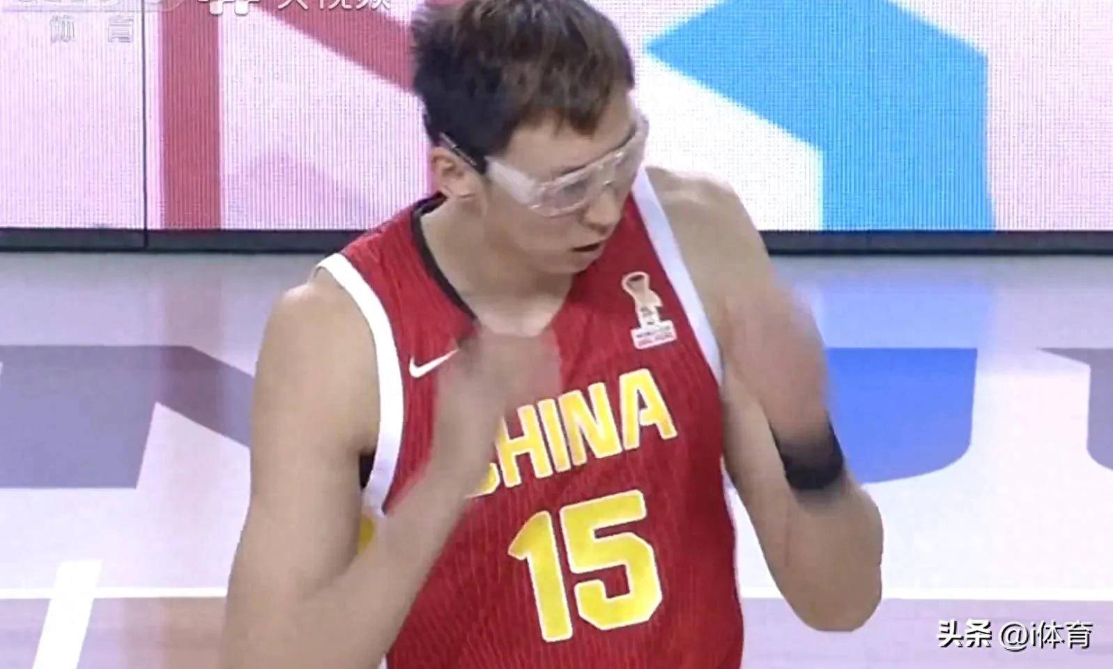 中国男篮遭遇2连败，世界杯出线形势岌岌可危！